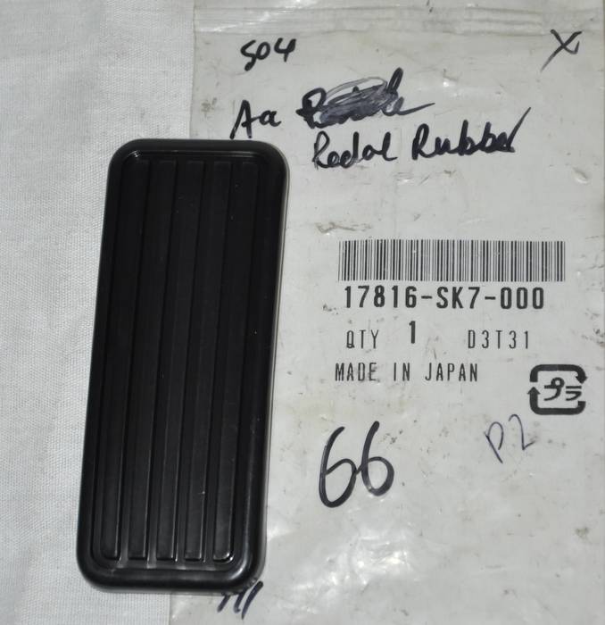 ACCELERATOR PEDAL RUBBER