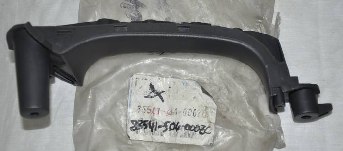 Featured image for “BASE, RIGHT DOOR GRIP”