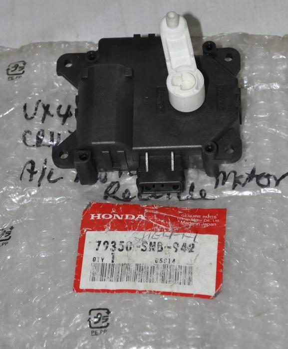 Featured image for “Honda CR-V & Civic Aircon Recirculation Motor - New”