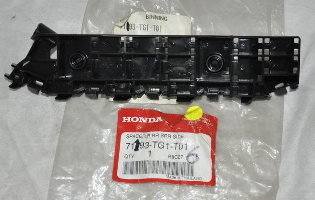 Featured image for “Honda Bumper Slide RF – Right Front Bumper Bracket”