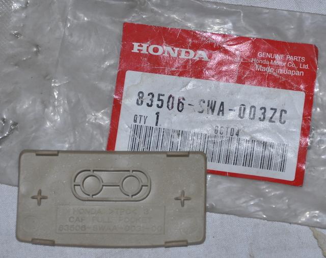 Featured image for “CAP DOOR PANEL YR327L – NEW”