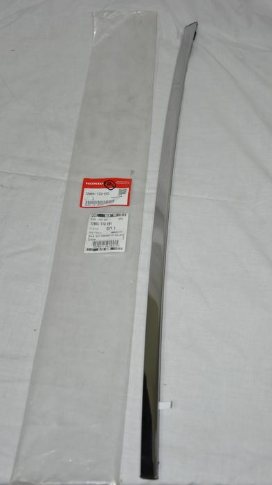 Featured image for “HONDA MOLDING LR DOOR SASH – NEW”