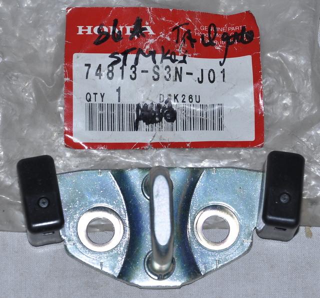 Featured image for “STRIKER ASSY TAIL GATE”